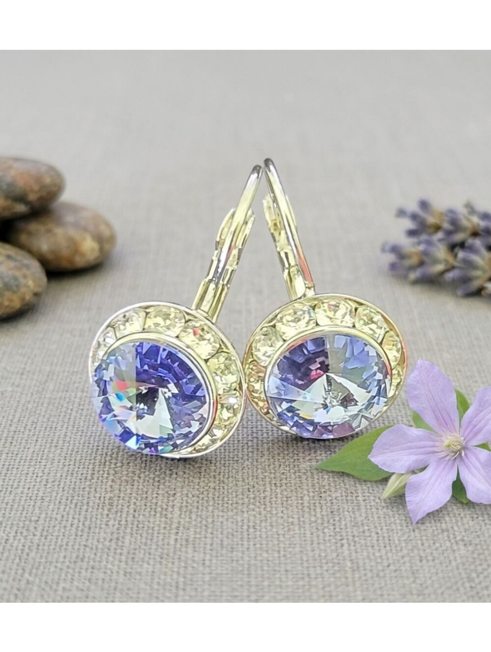 💙EUC Sparkly Silvertone Blue and Clear CZ Round Earrings